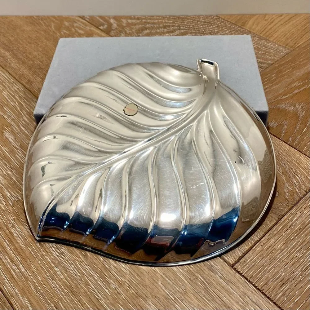 International Silver Company Vintage Pattern 8198 Leaf Serving Tray